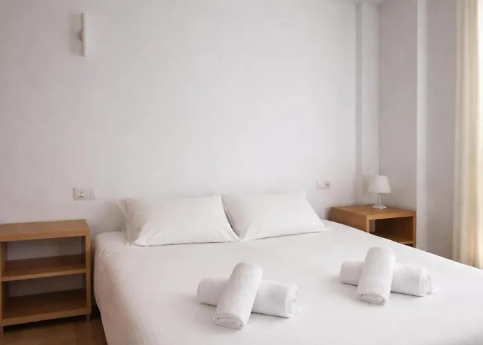 Ample Port Marina Apartment