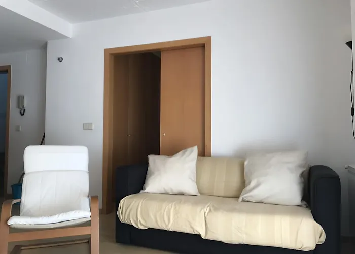 Ample Port Marina Apartament *